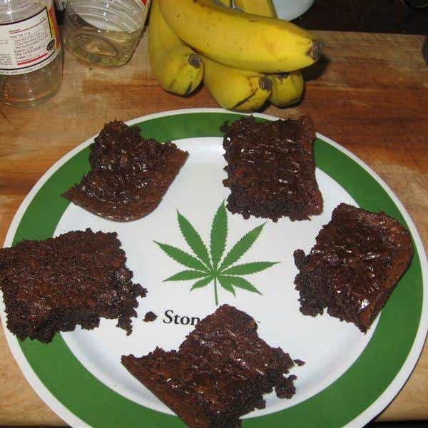 File:Weed-brownies.jpg